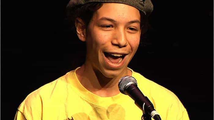 نقد و بررسی فیلم قویتر از بمب محصول سال 2010 | چیبینو