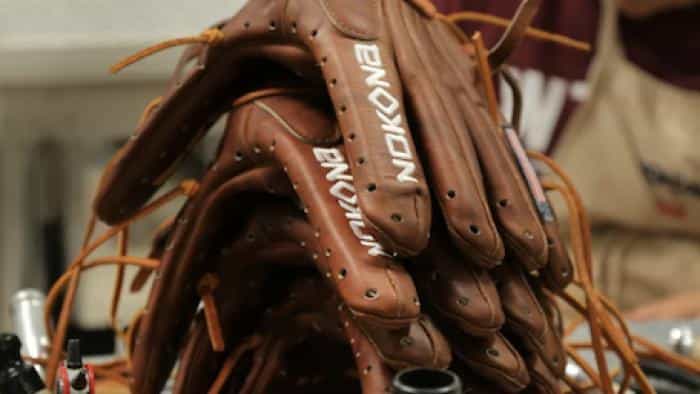 نقد و بررسی سریال داستان‌های شگفت‌انگیز پ...(2021) | چی‌بینو