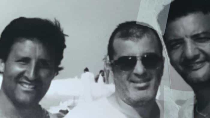 نقد و بررسی فیلم ارباب کلاهبرداری محصول سال 2021 | چی‌بینو