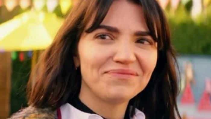 نقد و بررسی سریال آیا من غیرمنطقی هستم؟ (2022) | چی‌بینو