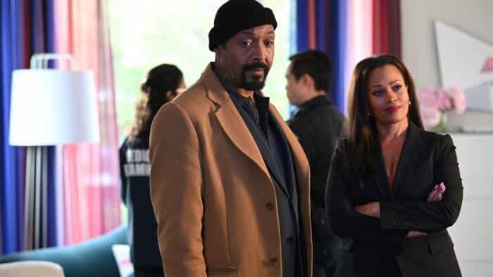 نقد و بررسی سریال غیرمنطقی محصول سال 2023 | چی‌بینو