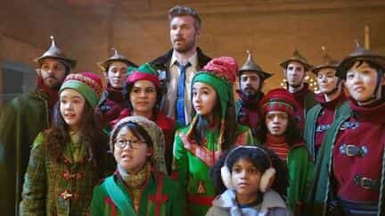 نقد و بررسی فیلم نه بچه بازیگوش محصول سال 2023 | چی‌بینو
