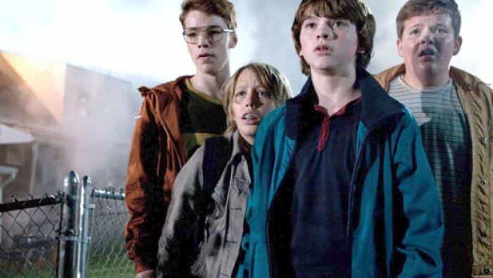 نقد و بررسی فیلم سوپر ۸ محصول سال 2011 | چی‌بینو