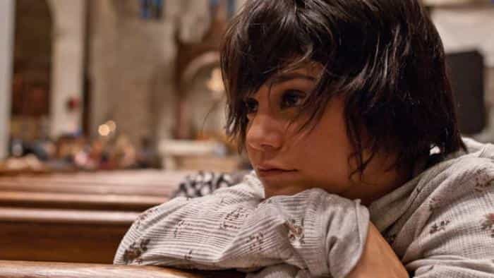 نقد و بررسی فیلم یک سرپناه به من بده (2013) | چی‌بینو