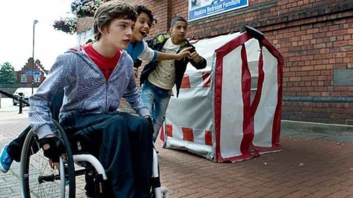 نقد و بررسی سریال راز اسپارتیکل محصول سال 2011 | چی‌بینو