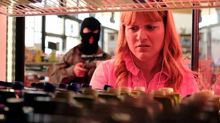 نقد و بررسی فیلم دشمن محصول سال 2022 | چی‌بینو