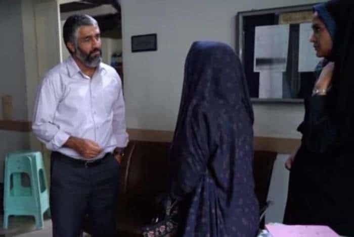 نقد و بررسی فیلم علف‌زار محصول سال 2022 | چی‌بینو
