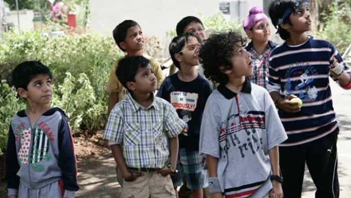 نقد و بررسی فیلم جشن کودکان محصول سال 2011 | چی‌بینو