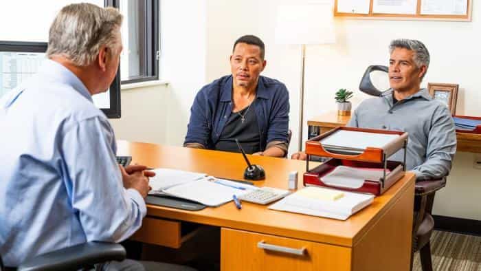 تماشای فیلم شهر کرسنت محصول سال 2024 | چی‌بینو