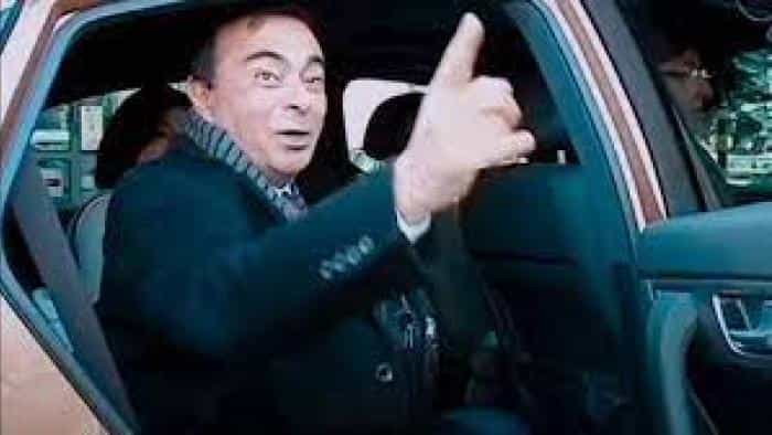 نقد و بررسی فیلم فراری: پرونده عجیب کارلوس گوسن (2022)