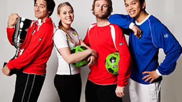 نقد و بررسی سریال دروازه محصول سال 2011 | چی‌بینو