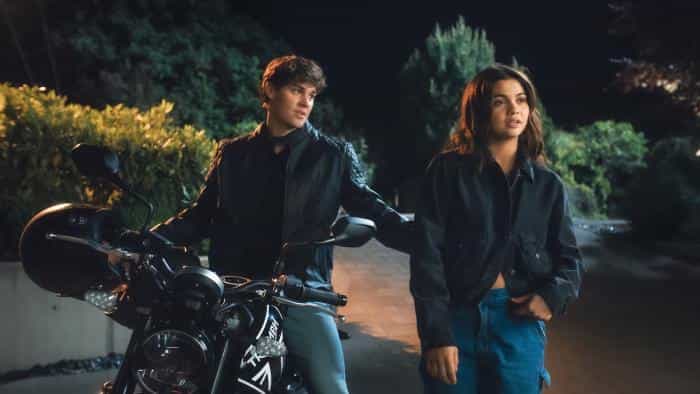 تماشای فیلم خط پایان: من و کوارتر بک (2024) | چی‌بینو