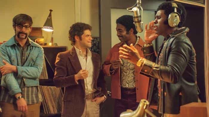 نقد و بررسی فیلم درخشش طلا محصول سال 2023 | چی‌بینو