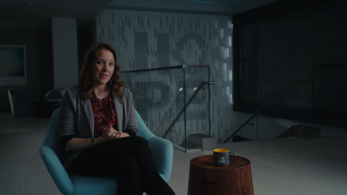 تماشای فیلم دختر درون عکس محصول سال 2022 | چیبینو