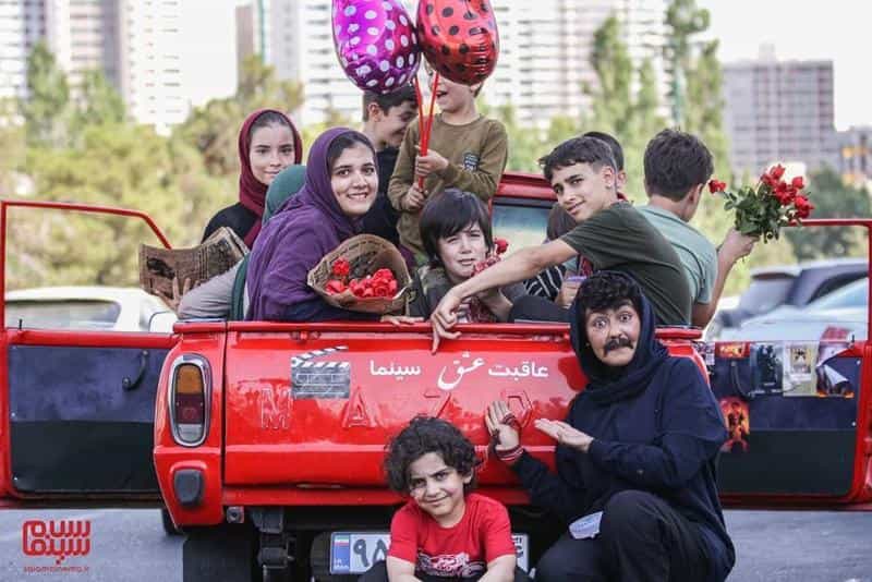نقد و بررسی فیلم گل به خودی محصول سال 2020 | چی‌بینو
