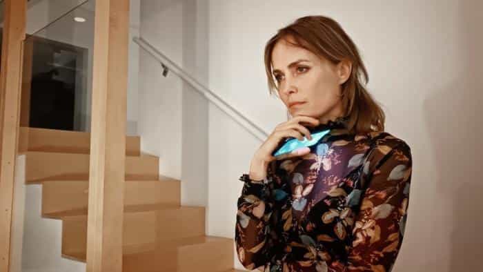 نقد و بررسی فیلم زندگی وارونه محصول سال 2023 | چی‌بینو