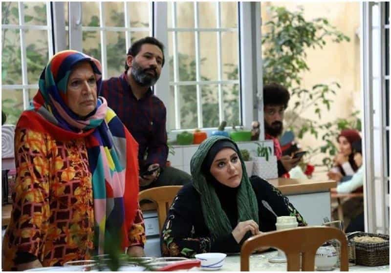 نقد و بررسی سریال آنتن محصول سال 2022 | چی‌بینو