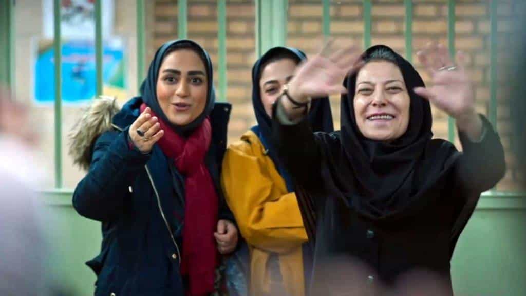 نقد و بررسی سریال آنتن محصول سال 2022 | چی‌بینو