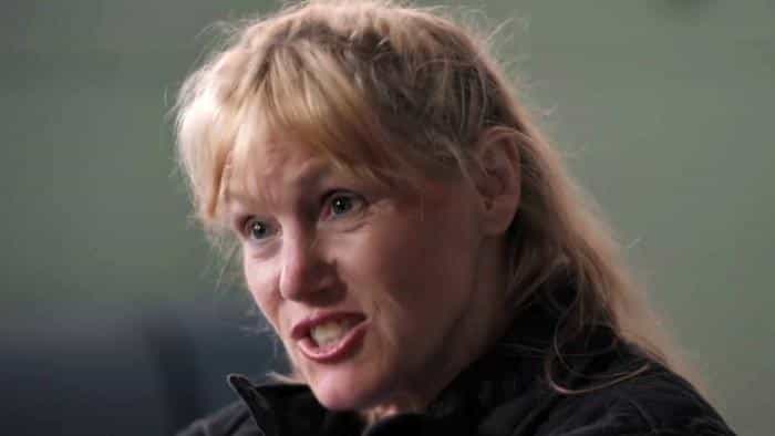 نقد و بررسی سریال قاتل سَلی محصول سال 2022 | چی‌بینو