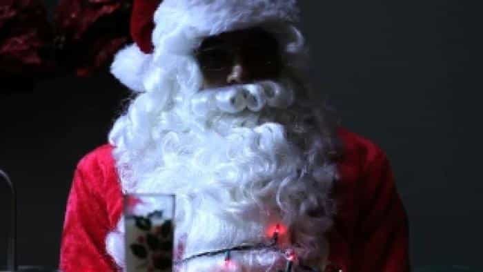 نقد و بررسی فیلم آنچه او برای کریسمس می‌خواهد (2012)