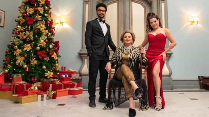 نقد و بررسی فیلم کریسمس سرشار از نعمت (2022) | چی‌بینو