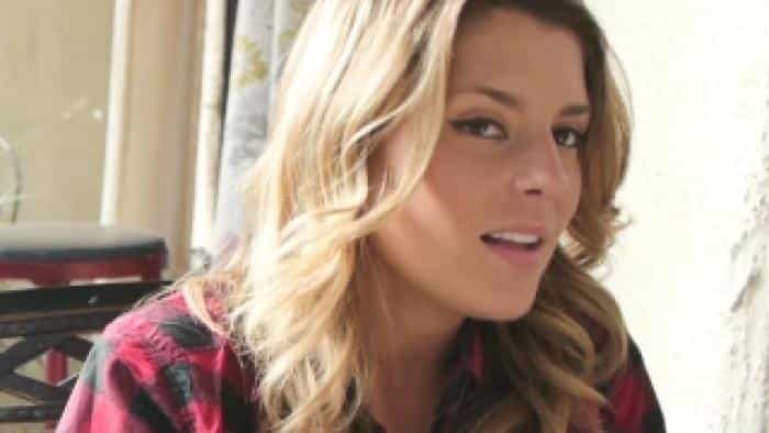 نقد و بررسی فیلم لطفا مشترک شوید. محصول سال 2012 | چی‌بینو