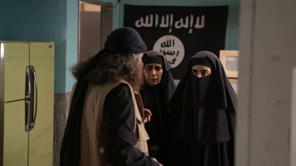 نقد و بررسی سریال سقوط محصول سال 2023 | چی‌بینو