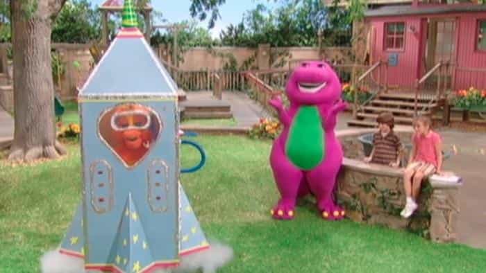 نقد و بررسی فیلم بارنی: بیایید به ماه برویم. (2013)