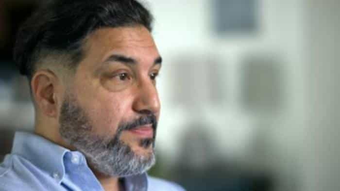 نقد و بررسی سریال رسوایی اشلی مدیسون (2023) | چی‌بینو