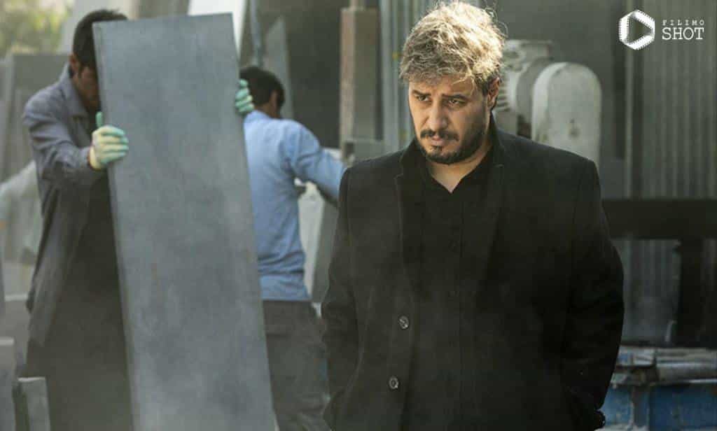 نقد و بررسی فیلم کت چرمی محصول سال 2023 | چی‌بینو