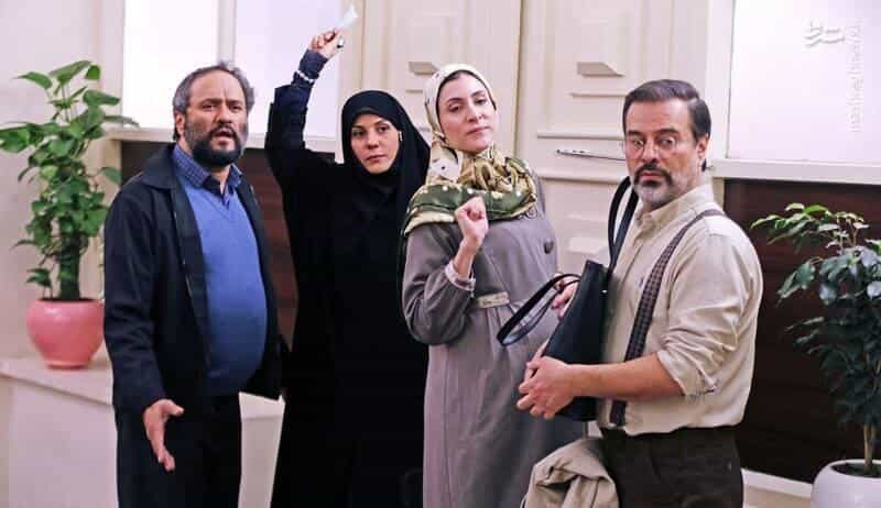 نقد و بررسی فیلم چپ، راست محصول سال 2023 | چی‌بینو