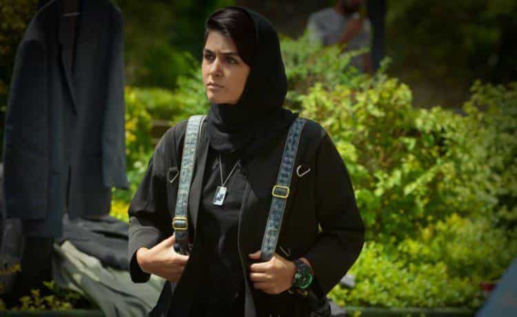 نقد و بررسی فیلم زنبور کارگر محصول سال 2020 | چی‌بینو