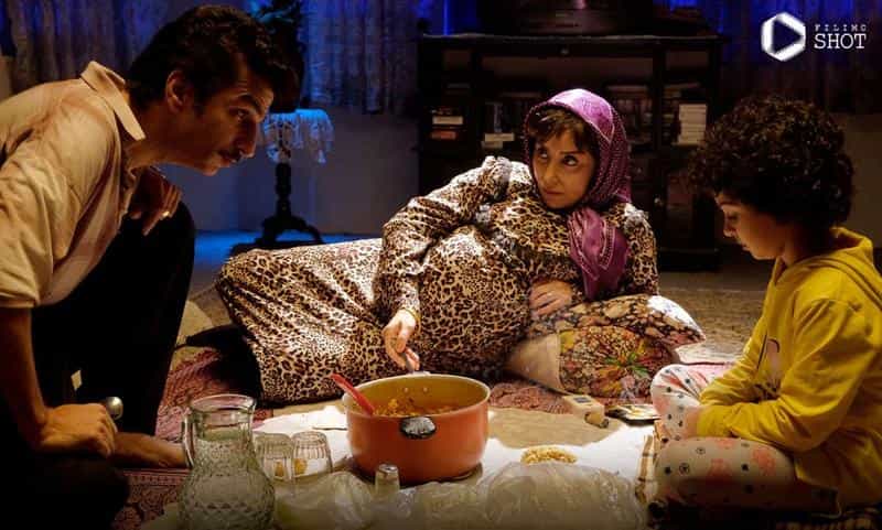 نقد و بررسی فیلم داستان دست‌انداز محصول سال 2021 | چی‌بینو