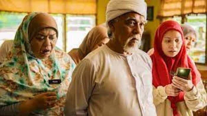 نقد و بررسی فیلم ماه محصول سال 2023 | چی‌بینو