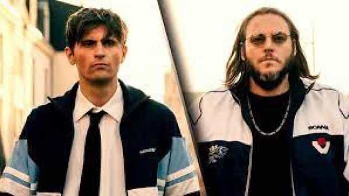 نقد و بررسی فیلم آجر طلا محصول سال 2023 | چی‌بینو