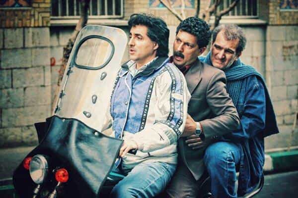 نقد و بررسی فیلم گیجگاه محصول سال 2021 | چی‌بینو