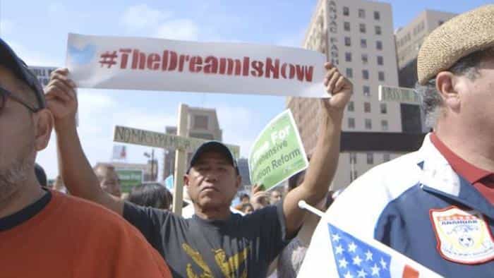 نقد و بررسی فیلم رویا اکنون است محصول سال 2013 | چی‌بینو