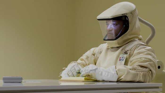 نقد و بررسی فیلم ساینال محصول سال 2014 | چی‌بینو