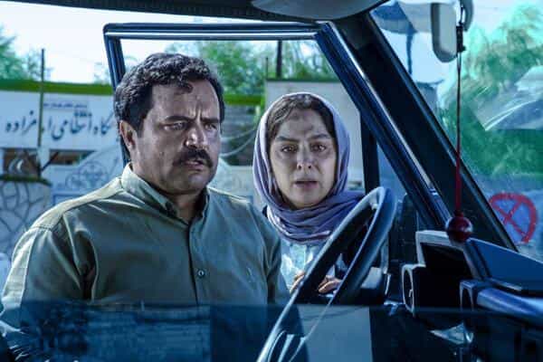 نقد و بررسی فیلم در آغوش درخت محصول سال 2023 | چی‌بینو