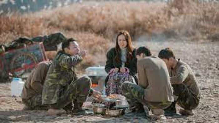 نقد و بررسی فیلم سقوط اضطراری در کنار تو:...(2023) | چی‌بینو