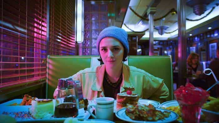 نقد و بررسی فیلم دوستت دارم محصول سال 2017 | چیبینو