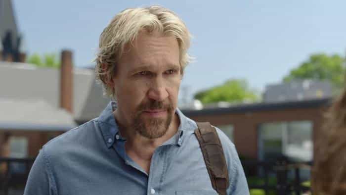 نقد و بررسی فیلم خدا نمرده است: به خدا اعتماد داریم (2024)