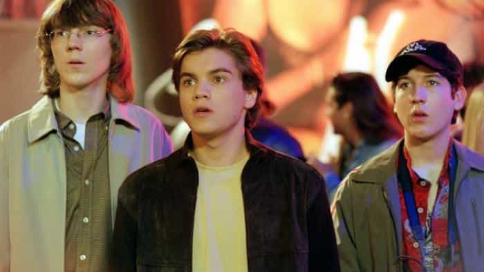 نقد و بررسی فیلم فراتر از نادانی محصول سال 2014 | چی‌بینو