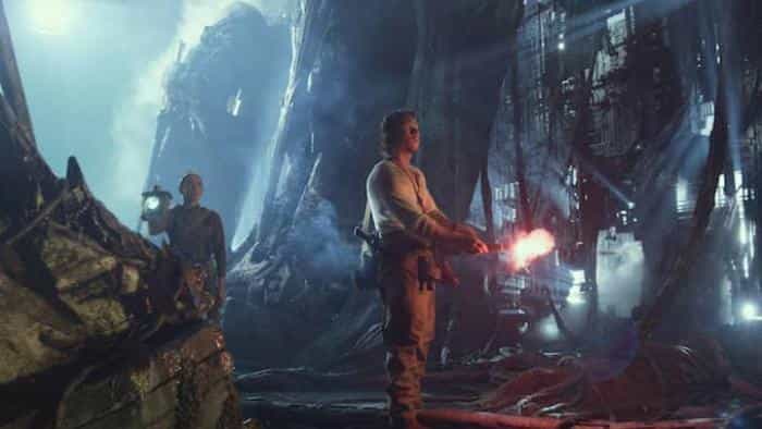 نقد و بررسی فیلم مبدل‌ها: شوالیه آخر (2017) | چی‌بینو