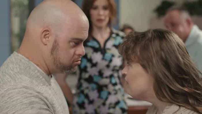 نقد و بررسی فیلم گردش مالی محصول سال 2019 | چی‌بینو