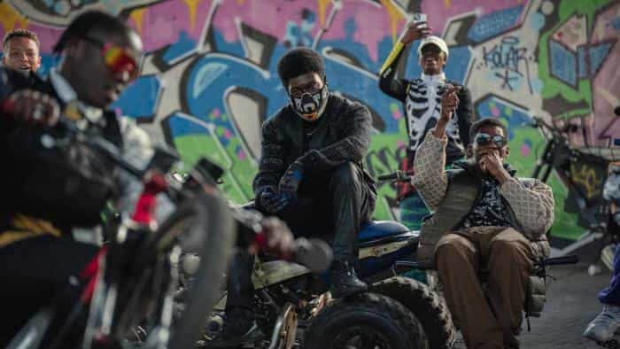 نقد و بررسی سریال آشپزخانه محصول سال 2014 | چی‌بینو