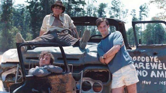 نقد و بررسی فیلم مهاجمان!: داستان بهترین ...(2015) | چی‌بینو