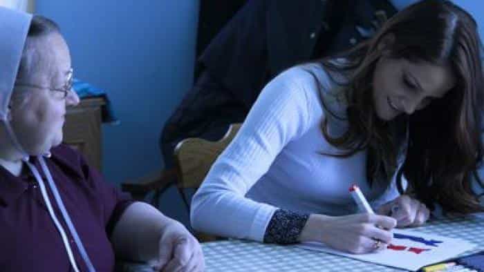 نقد و بررسی سریال بازگشت به آمیش محصول سال 2014 | چی‌بینو