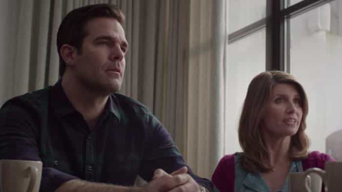 نقد و بررسی سریال فاجعه محصول سال 2015 | چی‌بینو