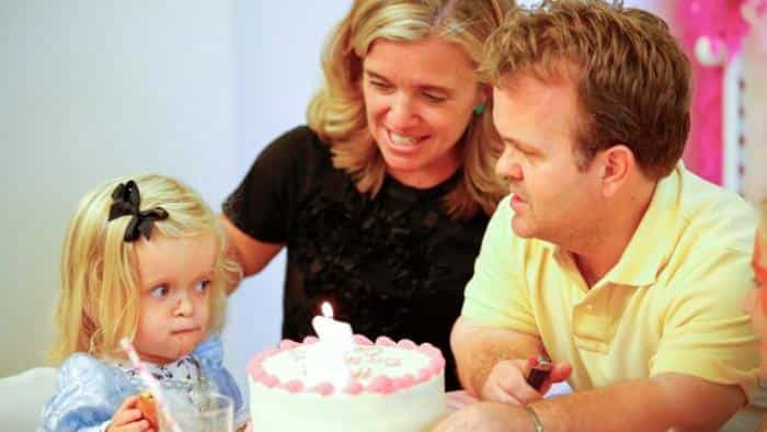 نقد و بررسی سریال خانواده کوچک ما محصول سال 2015 | چی‌بینو